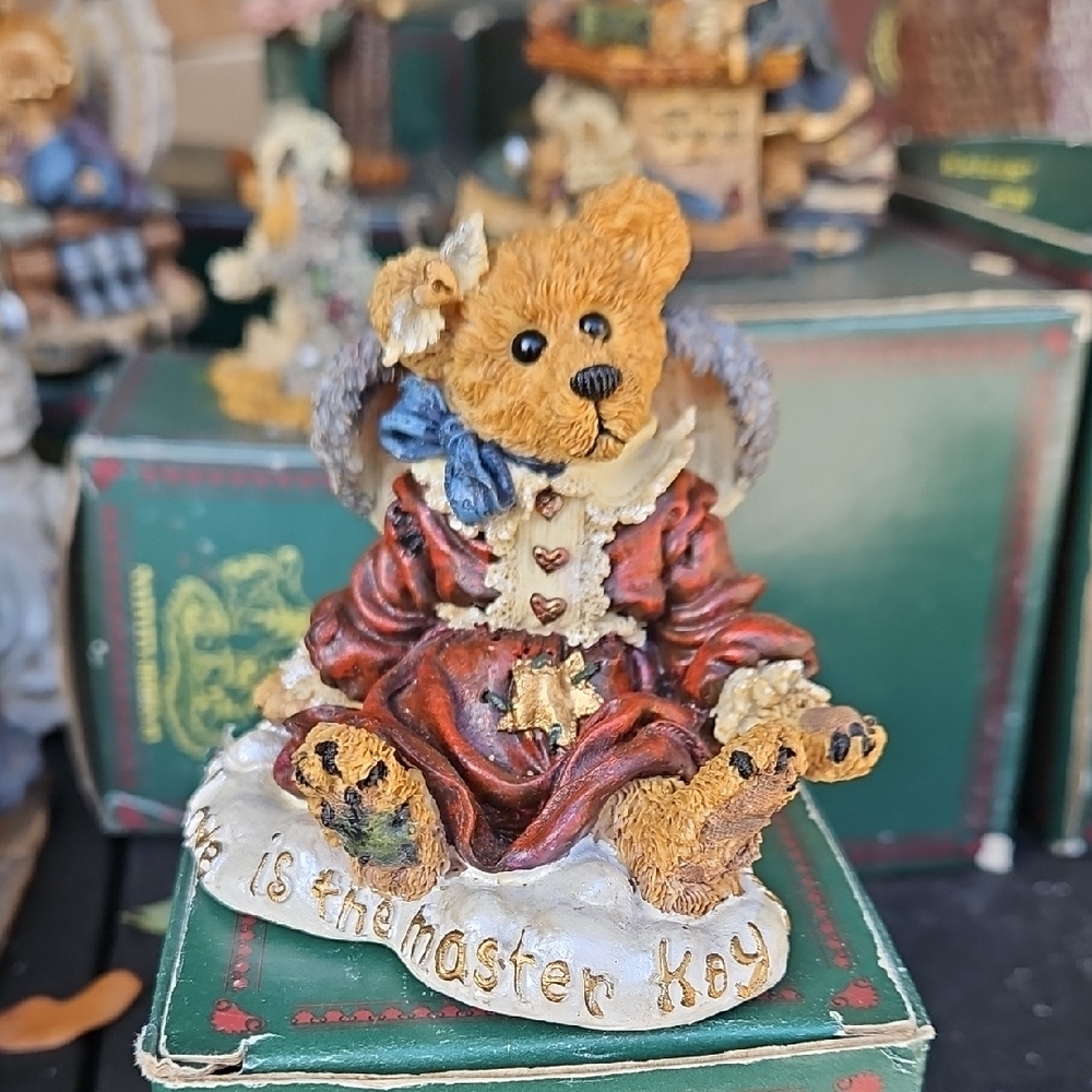 Guinevere Angel Bear